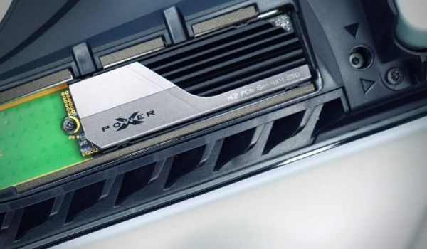 Need More PS5 Storage? Here’s What to Know About Internal and External SSDs