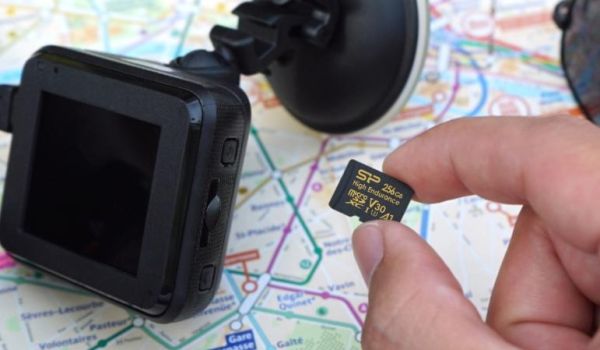 2025 Dash Cam Memory Card Guide｜Never Miss a Moment on the Road