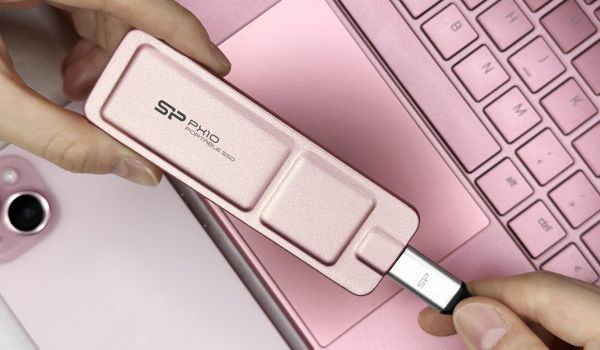 À court d'espace de stockage ? Jouez sans interruption avec un SSD portable.