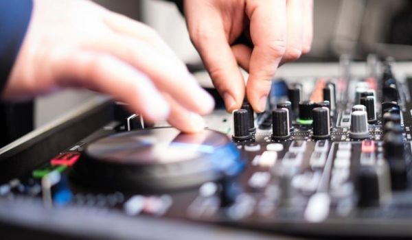 Essentiel pour les performances de DJ ! Clé USB DJ à haute vitesse et haute capacité pour maintenir la fête en continu !