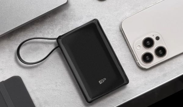 行動電源第一次使用怎麼充？行動電源購買必知重點一次整理！