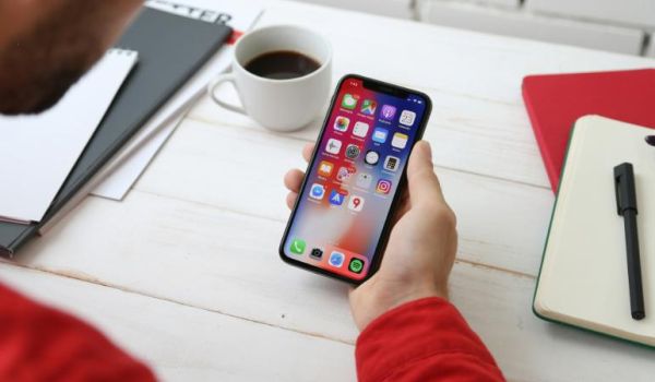 iPhone 空間不足怎麼辦？3 種最快 iPhone 備份照片方法 容量不夠也不怕！